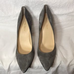 Ivanka Trump Gray Suede Dress Pumps Size 10.5 NWT